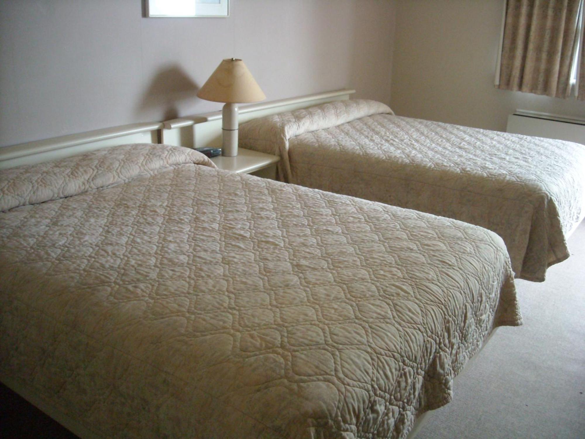 Hotel Oasis Lac St-Louis Salaberry-de-Valleyfield Eksteriør bilde