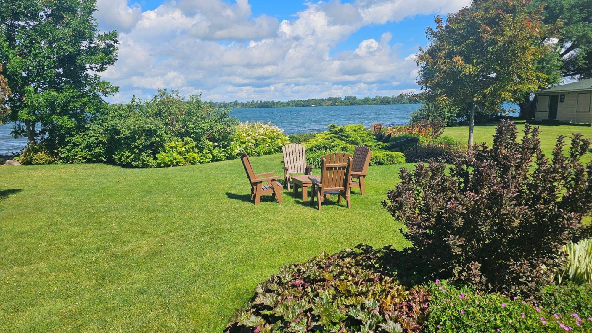 Hotel Oasis Lac St-Louis Salaberry-de-Valleyfield Eksteriør bilde