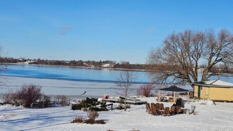Hotel Oasis Lac St-Louis Salaberry-de-Valleyfield Eksteriør bilde