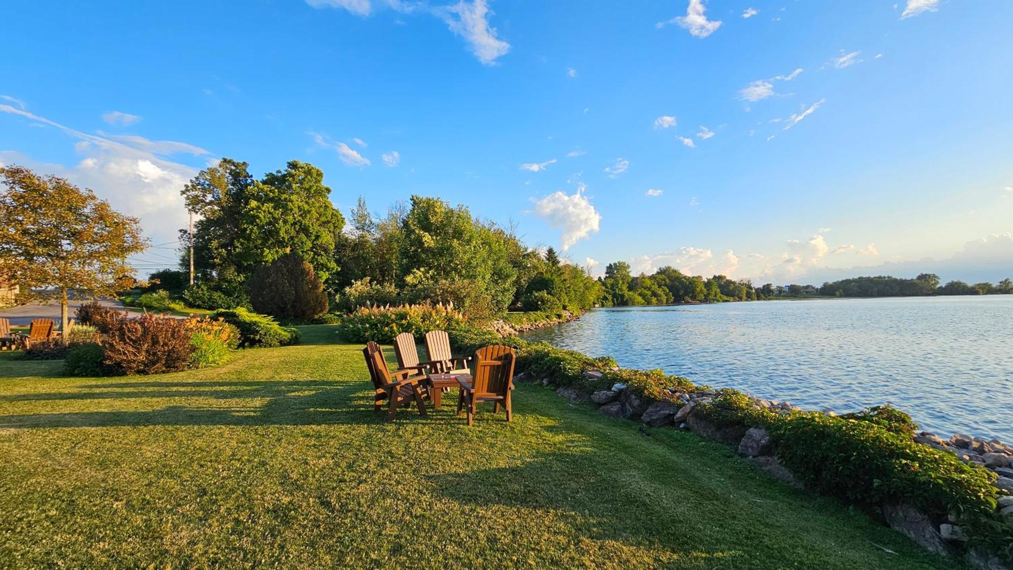 Hotel Oasis Lac St-Louis Salaberry-de-Valleyfield Eksteriør bilde